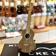 【預售】100% Handmade Oulcraft Walnut / Pale Moon Ebony 23" Concert Ukulele